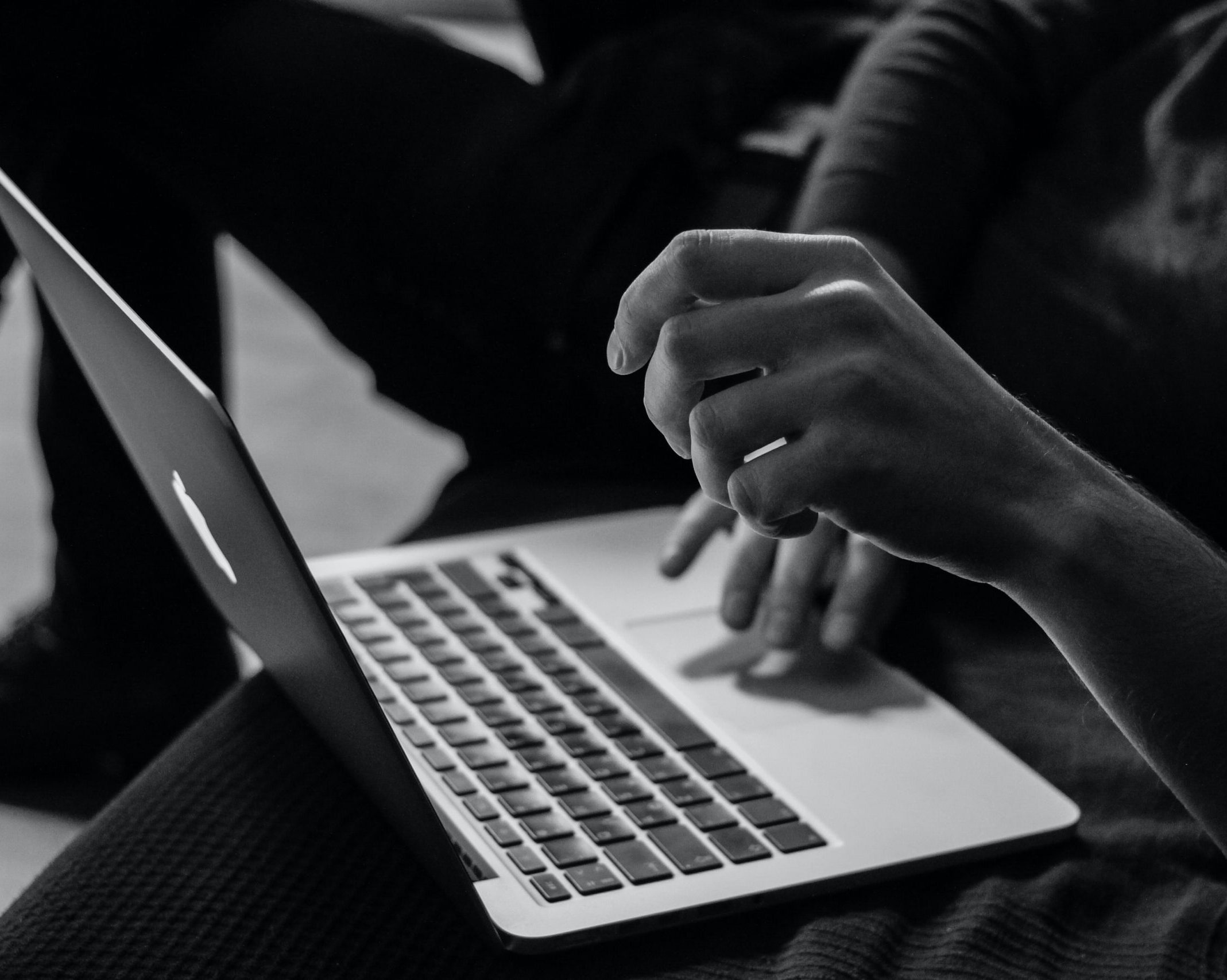 sergey-zolkin-_UeY8aTI6d0-unsplash