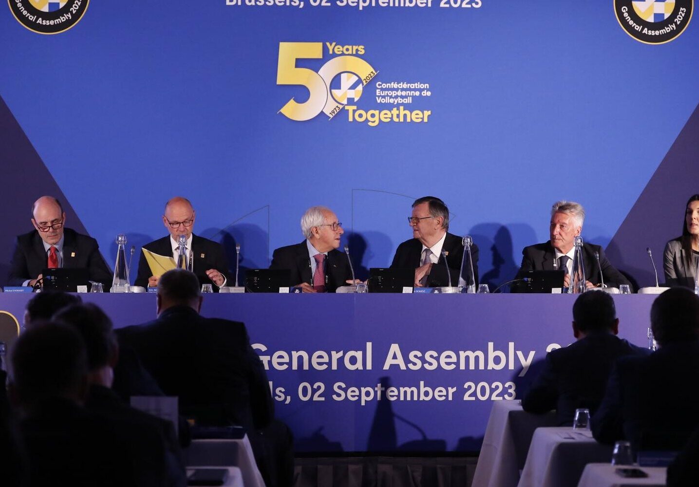 9f3a3614fe36ad602116d7a0e4fda909-2000×1000