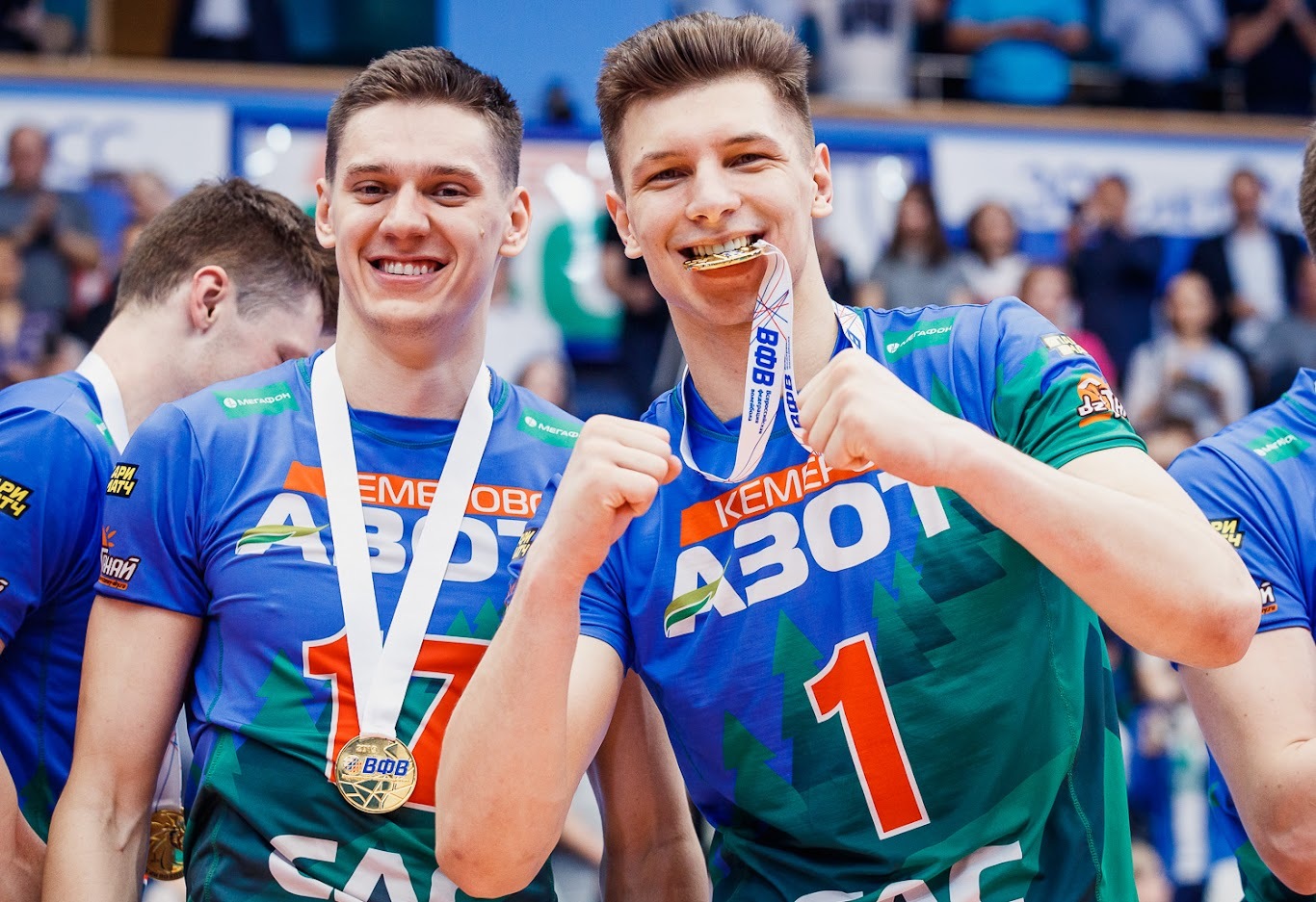 ccf4-eb281f7b117a7ad788fe0a666d8c2006